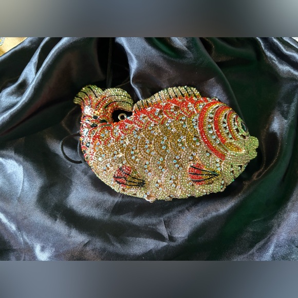 Fish rhinestone purse - Picture 4 of 4